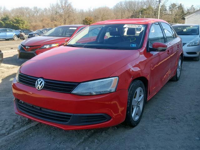 3VWLL7AJ9BM078956 - 2011 VOLKSWAGEN JETTA TDI RED photo 2