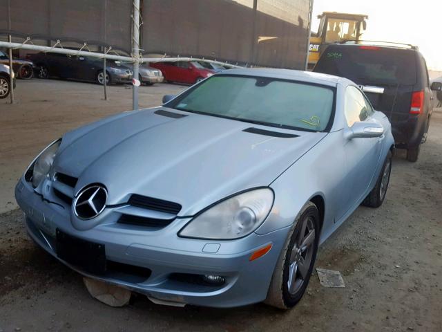 WDBWK54F96F097624 - 2006 MERCEDES-BENZ SLK 280 SILVER photo 2