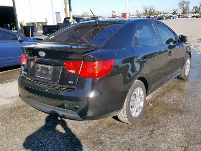 KNAFU4A26D5717224 - 2013 KIA FORTE EX BLACK photo 4