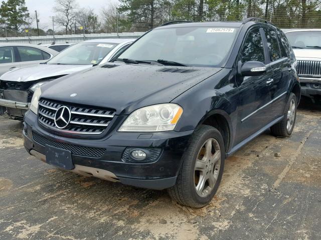 4JGBB86E38A339454 - 2008 MERCEDES-BENZ ML 350 BLACK photo 2