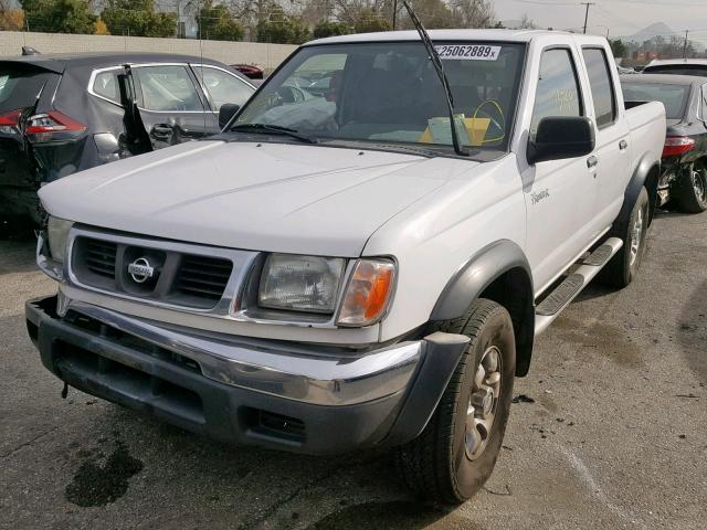 1N6ED27T1YC310526 - 2000 NISSAN FRONTIER C WHITE photo 2