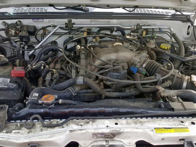 1N6ED27T1YC310526 - 2000 NISSAN FRONTIER C WHITE photo 7