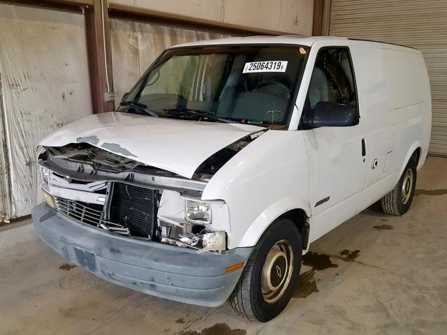 1GCDM19W3WB158977 - 1998 CHEVROLET ASTRO WHITE photo 2