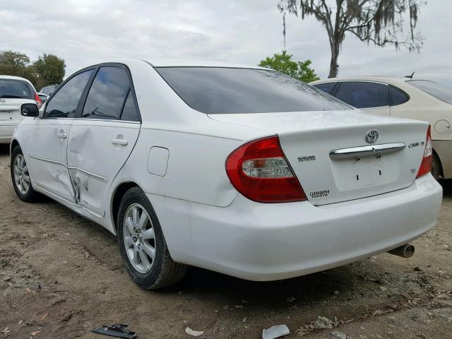 4T1BF32KX2U024756 - 2002 TOYOTA CAMRY LE WHITE photo 3