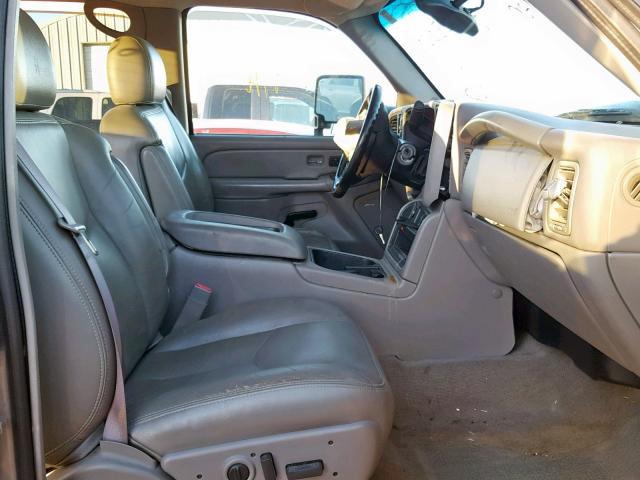 1GTHK23D56F204743 - 2006 GMC SIERRA K25 TAN photo 5