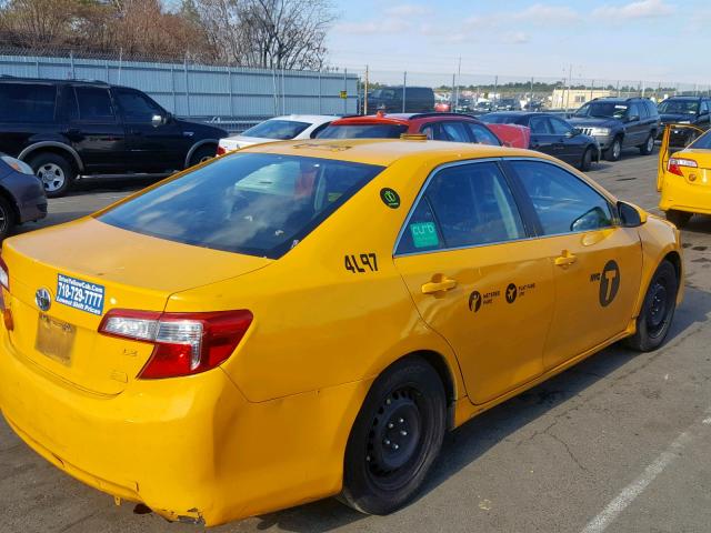 4T1BD1FK3DU070484 - 2013 TOYOTA CAMRY HYBR YELLOW photo 4