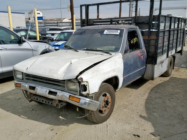 JT5RN75U2J0024486 - 1988 TOYOTA PICKUP TWO TONE photo 2