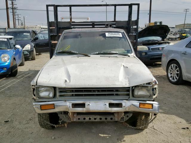 JT5RN75U2J0024486 - 1988 TOYOTA PICKUP TWO TONE photo 9