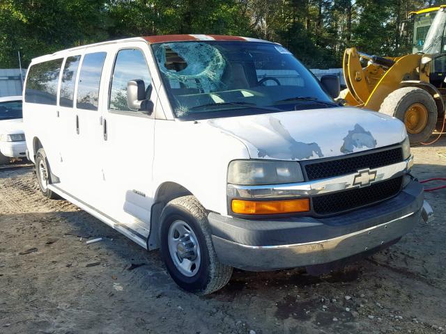 1GAHG39U151150070 - 2005 CHEVROLET EXPRESS G3 WHITE photo 1