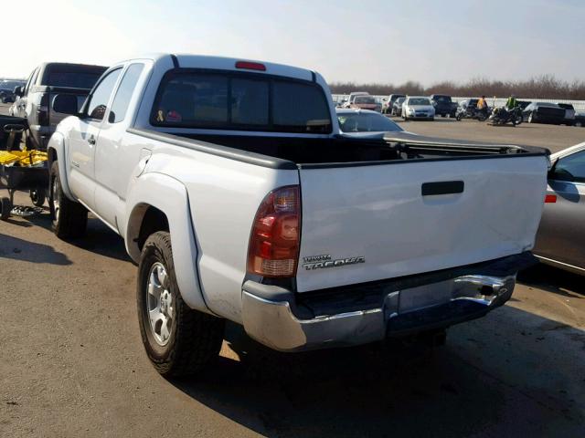 5TETU62N26Z171404 - 2006 TOYOTA TACOMA PRE WHITE photo 3