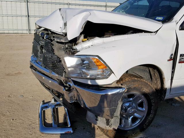 3C6UR5DL7HG587952 - 2017 RAM 2500 SLT WHITE photo 9