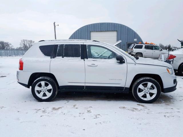 1C4NJCBA1CD539573 - 2012 JEEP COMPASS SP SILVER photo 9