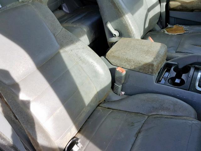 1J8HG48K46C285958 - 2006 JEEP COMMANDER SILVER photo 9