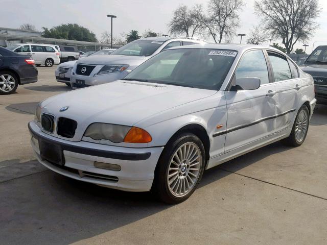 WBAAV53481FJ67882 - 2001 BMW 330 I WHITE photo 2