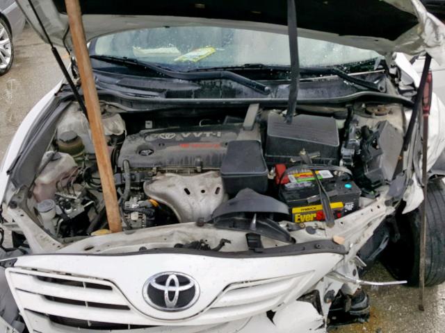 JTNBE46K073080611 - 2007 TOYOTA CAMRY NEW WHITE photo 7