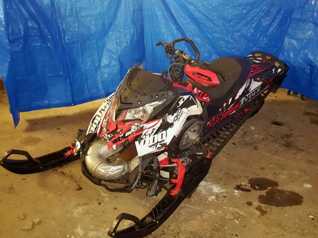 2BPSUXEG3EV000090 - 2014 SKI DOO RENEGADE RED photo 2