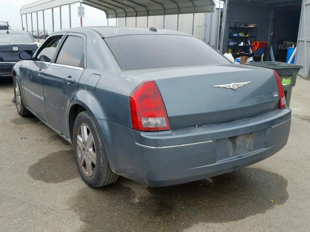 2C3AA53G45H594445 - 2005 CHRYSLER 300 TOURIN GRAY photo 3