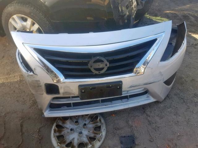 3N1CN7APXHK432265 - 2017 NISSAN VERSA S SILVER photo 9