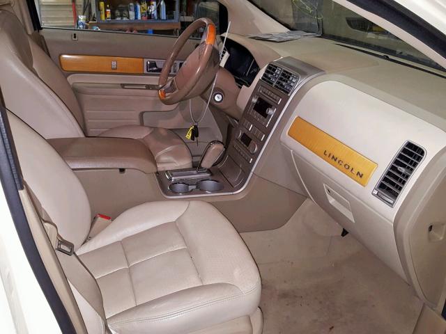 2LMDU88C87BJ10712 - 2007 LINCOLN MKX CREAM photo 5