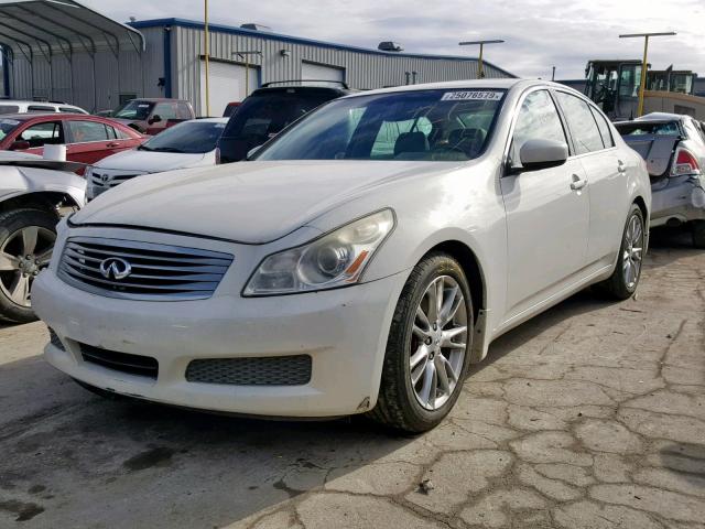 JNKCV61EX9M014696 - 2009 INFINITI G37 BASE WHITE photo 2