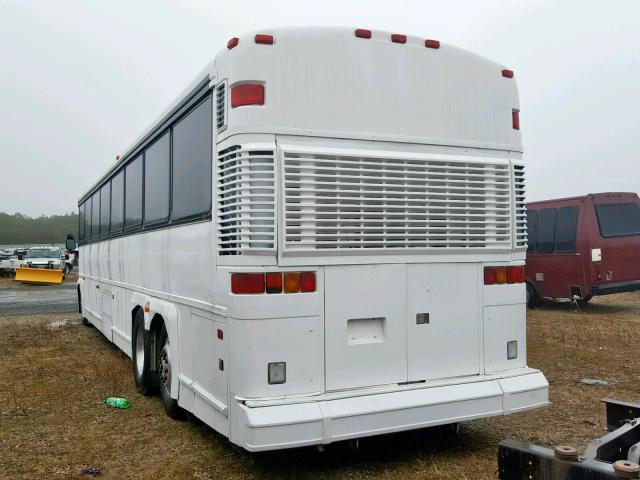 1M8PDMPA5YP053225 - 2000 MOTOR COACH INDUSTRIES TRANSIT BU WHITE photo 3