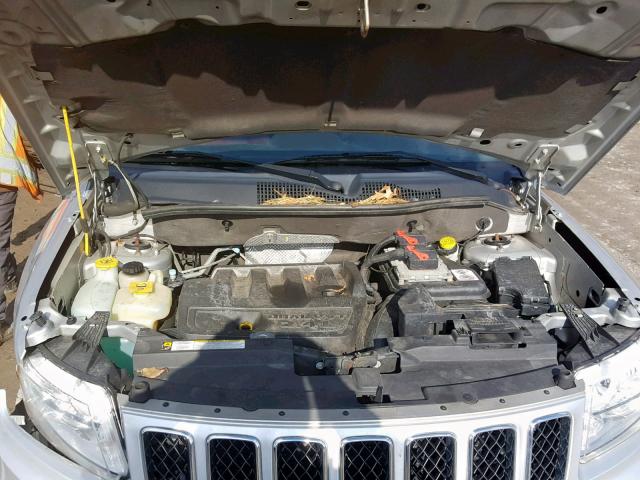 1J4NF1FB9BD158801 - 2011 JEEP COMPASS SP SILVER photo 7