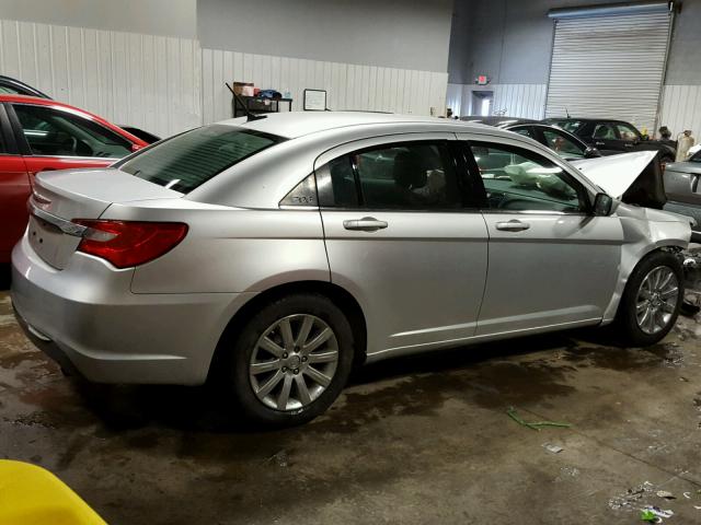 1C3CCBBB9CN176068 - 2012 CHRYSLER 200 TOURIN SILVER photo 4