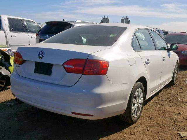 3VW2K7AJ4DM266124 - 2013 VOLKSWAGEN JETTA BASE WHITE photo 4