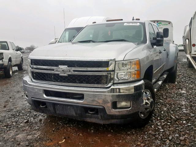 1GC4C0C81DF192350 - 2013 CHEVROLET SILVERADO SILVER photo 2