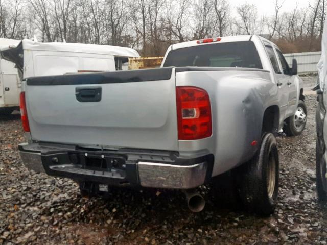 1GC4C0C81DF192350 - 2013 CHEVROLET SILVERADO SILVER photo 4