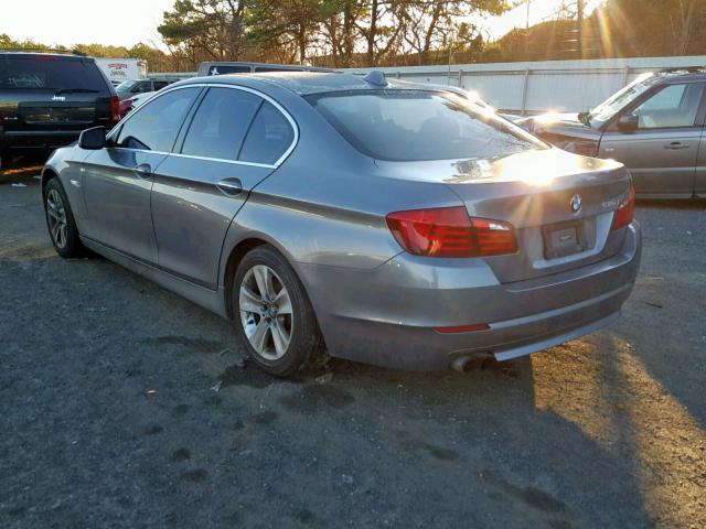 WBAXH5C5XCC595161 - 2012 BMW 528 XI GRAY photo 3