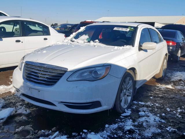 1C3CCBAB5DN733044 - 2013 CHRYSLER 200 LX WHITE photo 2