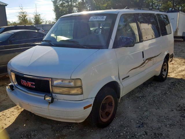 1GKDM19W51B510115 - 2001 GMC SAFARI XT WHITE photo 2