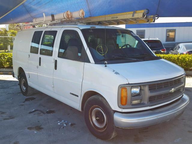 1GCFG25W7Y1210471 - 2000 CHEVROLET EXPRESS G2 WHITE photo 1