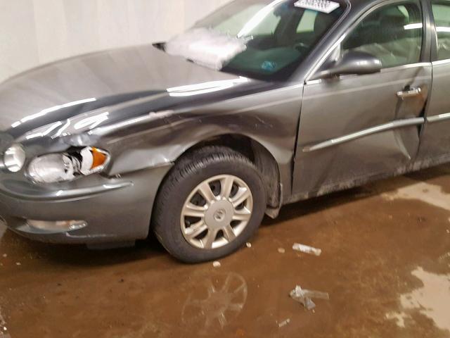 2G4WC532151318860 - 2005 BUICK LACROSSE C GRAY photo 10