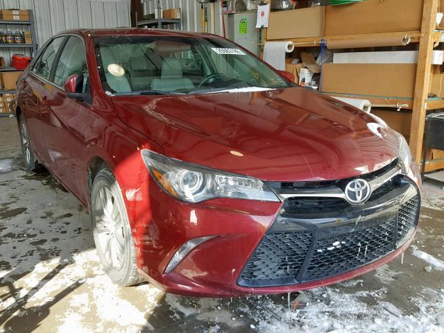 4T1BF1FK2FU993617 - 2015 TOYOTA CAMRY LE RED photo 1