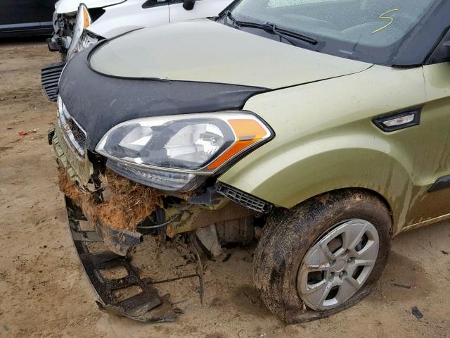 KNDJT2A57C7405186 - 2012 KIA SOUL GREEN photo 9