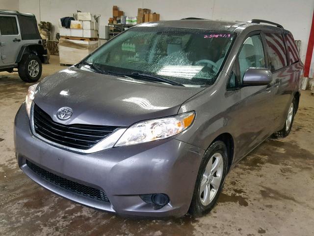 5TDKK3DC5BS167401 - 2011 TOYOTA SIENNA LE CHARCOAL photo 2