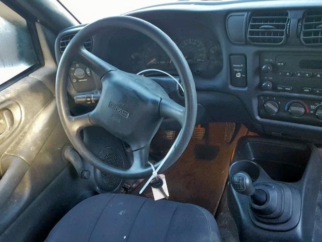 1GTCS14H138125804 - 2003 GMC SONOMA TAN photo 9