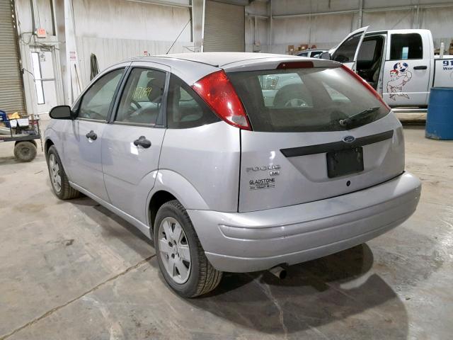 1FAHP37N17W306705 - 2007 FORD FOCUS ZX5 SILVER photo 3