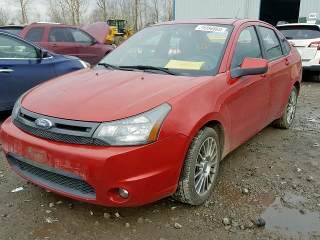 1FAHP3GN9AW192198 - 2010 FORD FOCUS SES RED photo 2