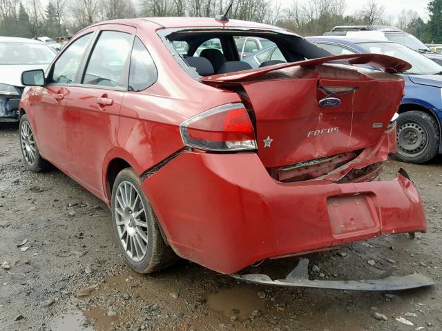 1FAHP3GN9AW192198 - 2010 FORD FOCUS SES RED photo 3