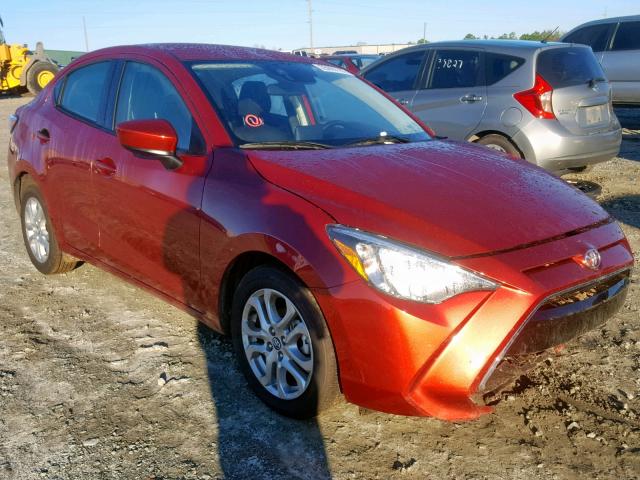 3MYDLBYV2JY333748 - 2018 TOYOTA YARIS IA RED photo 1