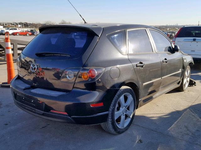 JM1BK343251255680 - 2005 MAZDA 3 HATCHBAC BLACK photo 4