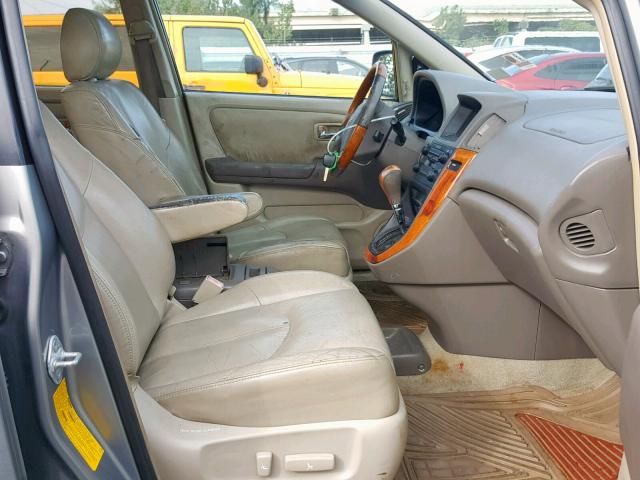 JTJGF10U010095132 - 2001 LEXUS RX 300 GRAY photo 5