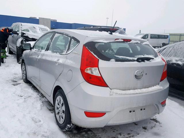 KMHCT5AE3GU290311 - 2016 HYUNDAI ACCENT SE SILVER photo 3