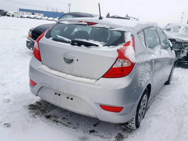 KMHCT5AE3GU290311 - 2016 HYUNDAI ACCENT SE SILVER photo 4