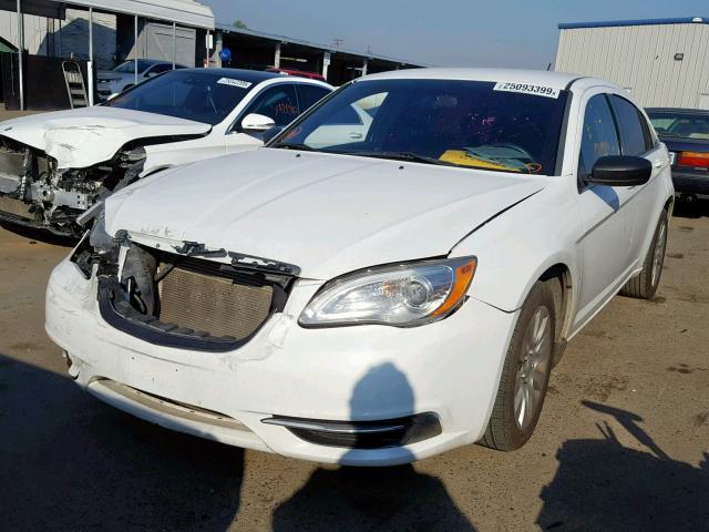 1C3CCBAB9CN319764 - 2012 CHRYSLER 200 LX WHITE photo 2