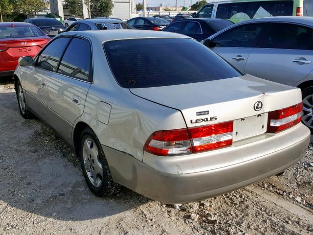 JT8BF28G410321561 - 2001 LEXUS ES 300 SILVER photo 3