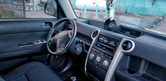 JTLKT334154019905 - 2005 TOYOTA SCION XB 银色 照片 5